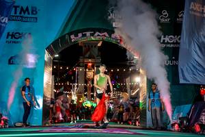 BIB: 
                            <button type="button" onclick="openModal(24850127)" class="btn btn-primary btn-sm float-right btn-popup" data-toggle="modal" data-target=".modal-high-quality">
                        <i class="fas fa-shopping-cart"></i> Add to Cart
                    </button>
                                            <button type="button" onclick="isThisMe(24850127, true)" class="btn btn-success btn-sm float-right btn-popup btn-isme hidden" data-toggle="tooltip" data-placement="bottom" title="นี่คือรูปของคุณใช่ไหม คลิกที่นี่เพื่อเอาเข้าอัลบั้ม">
                        <i class="fas fa-plus"></i> Add to album
                    </button>
                    <button type="button" onclick="isThisMe(24850127, false)" class="btn btn-warning btn-sm float-right btn-popup btn-isnotme hidden">
                        <i class="fas fa-ban"></i> Remove from album
                    </button>